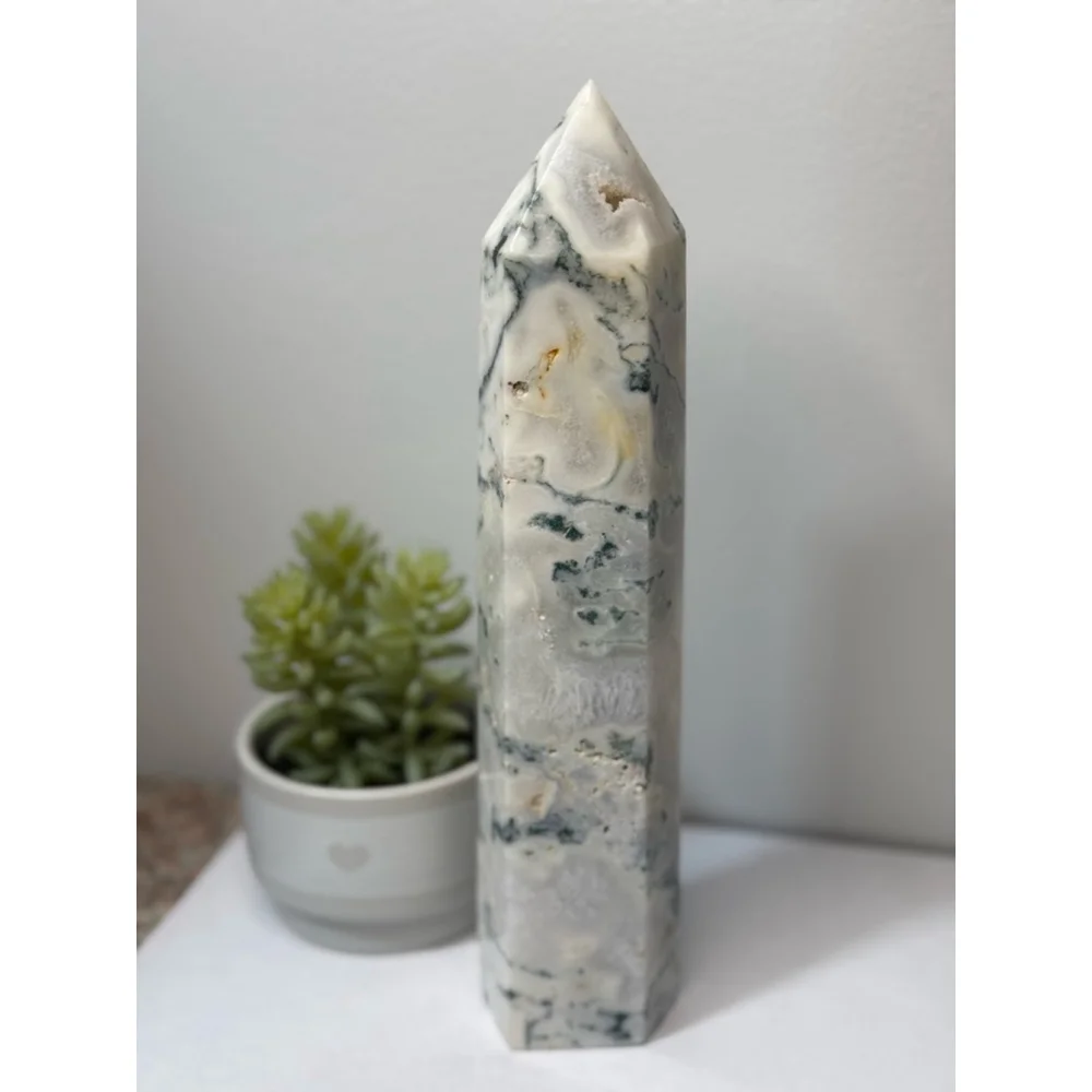 Green/White Moss Agate Druzy Tower